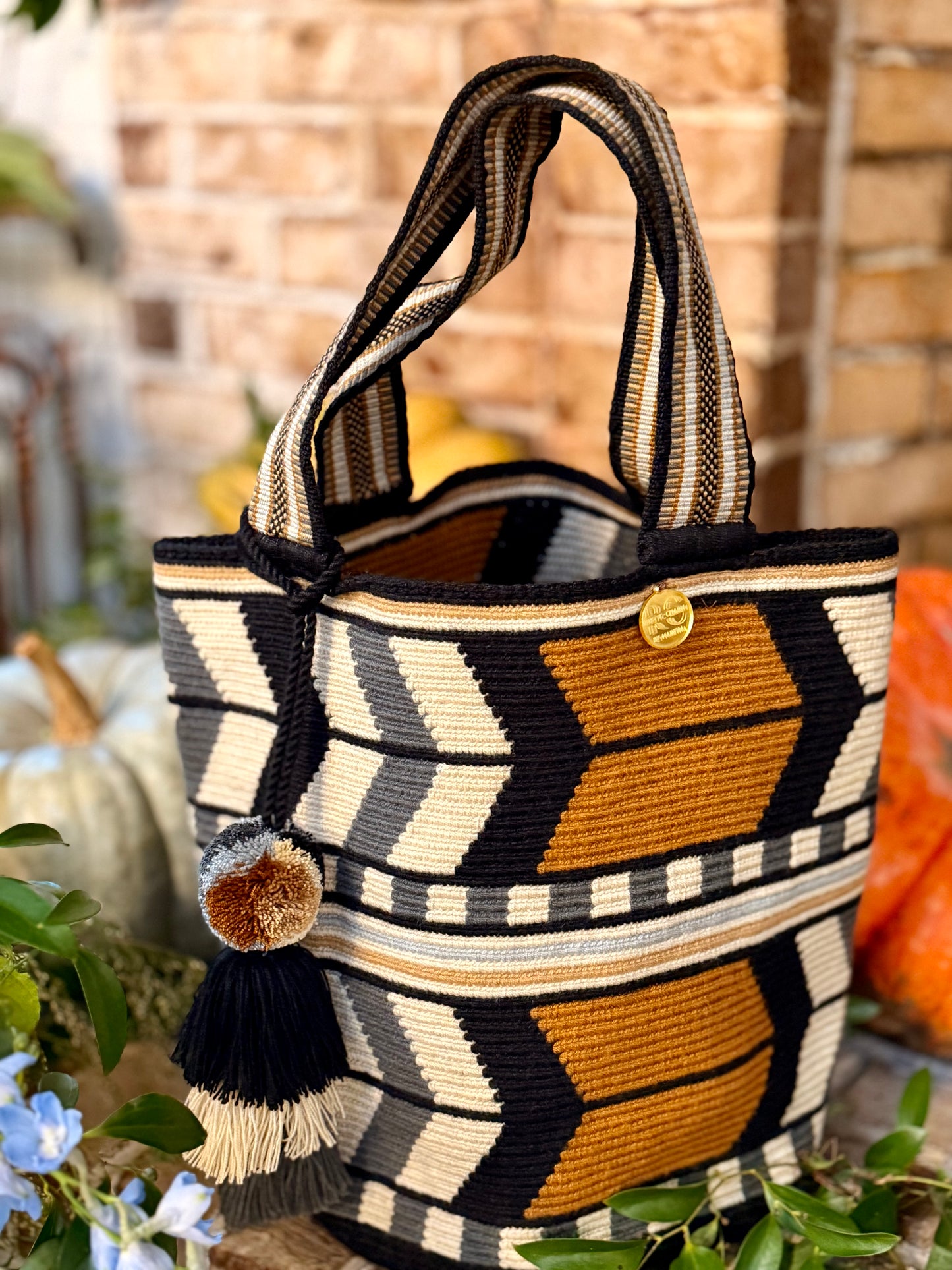 AUTHENTIC EXCLUSIVE Handmade WAYUU MOCHILON/ BAG.