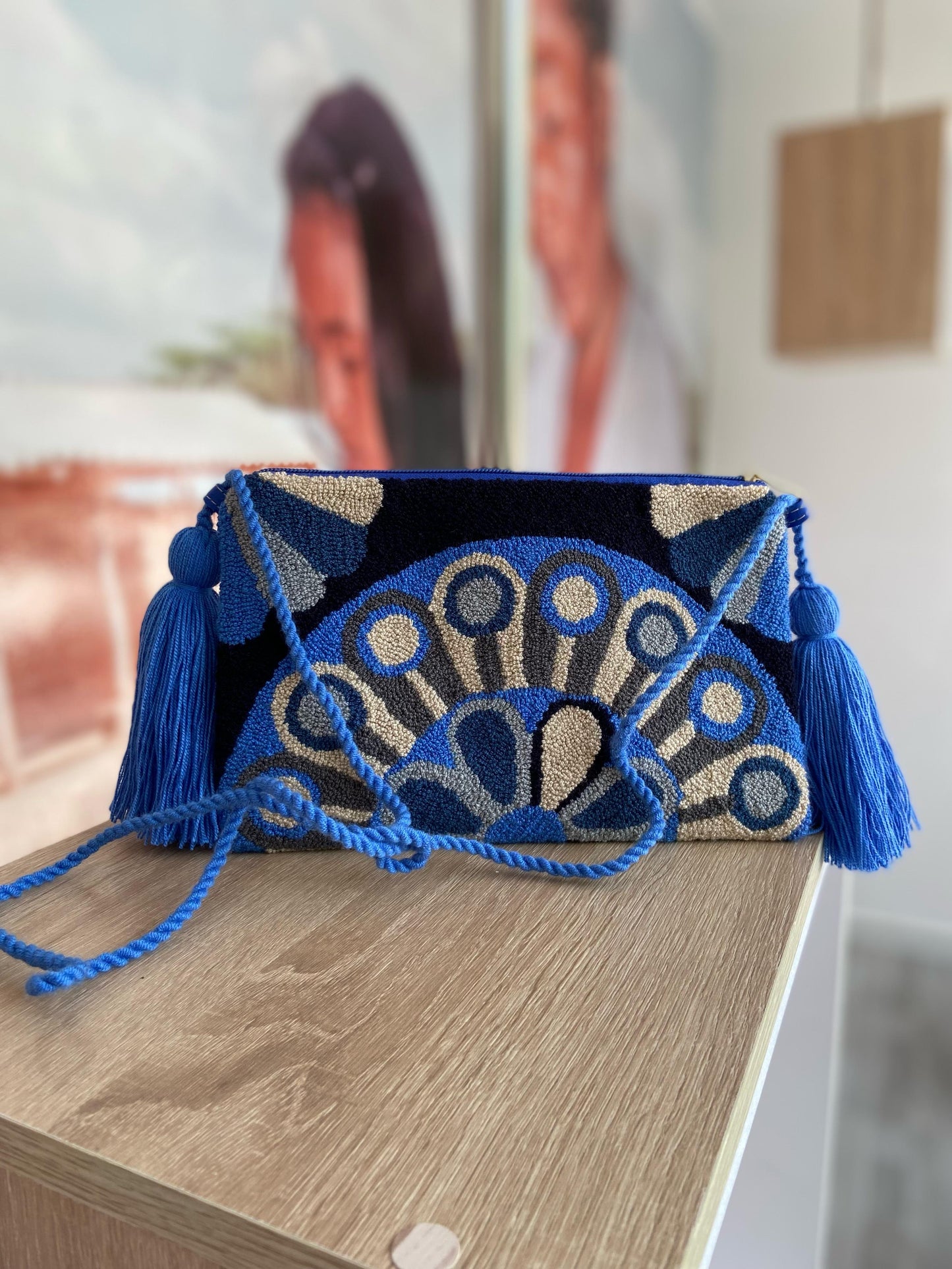 WAYUU Tapizada/Punch Needle Crossbody Bag. Handmade 8
