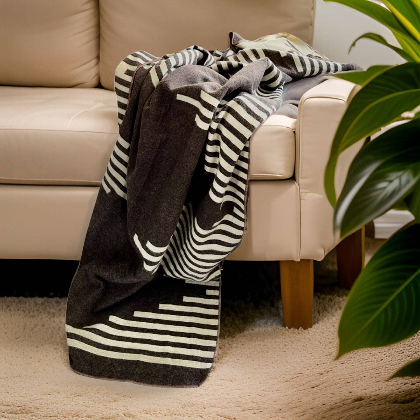 ALPACA WOOL THROW BLANKET
