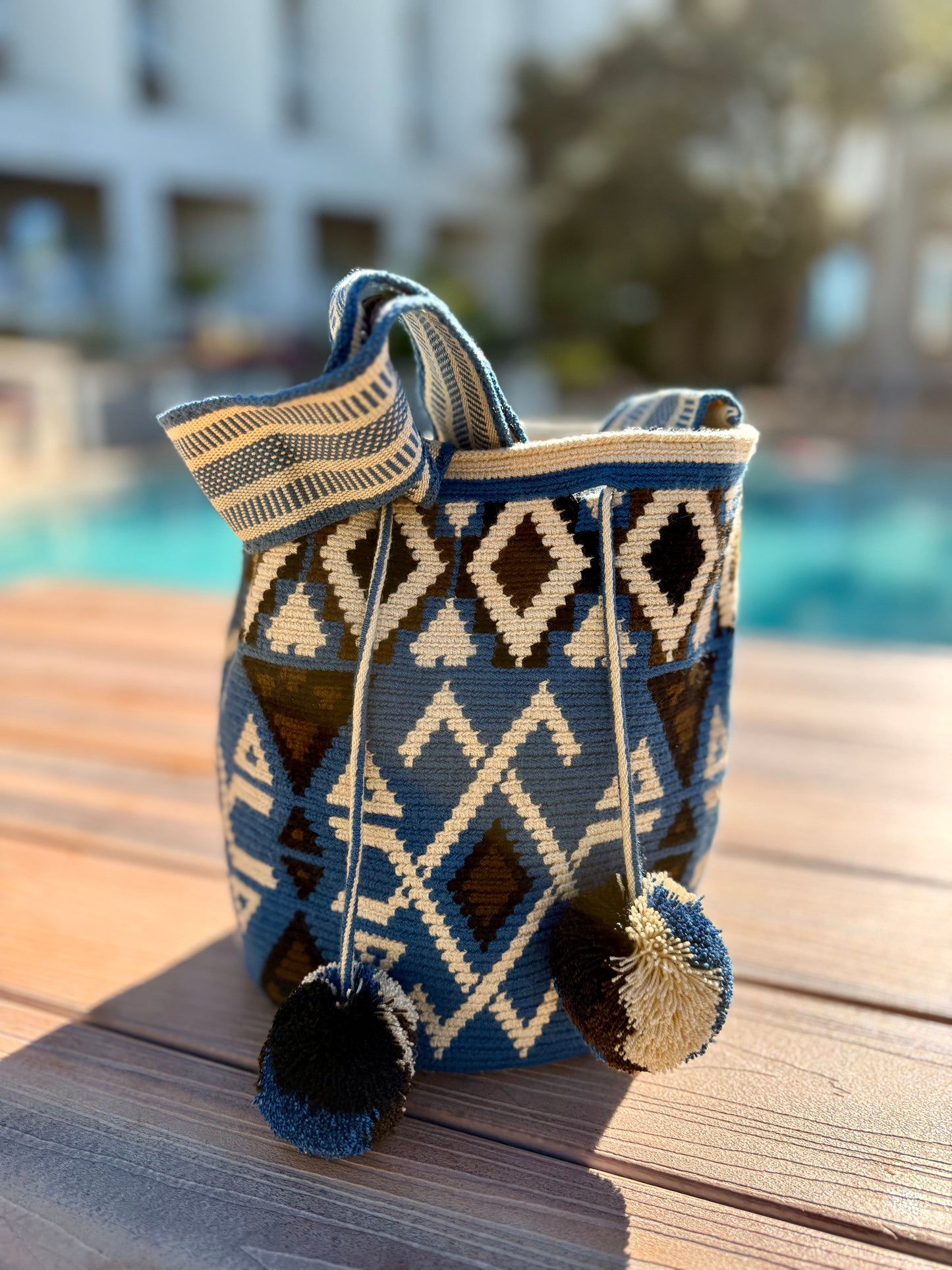 AUTHENTIC EXCLUSIVE handmade WAYUU MOCHILA/bag