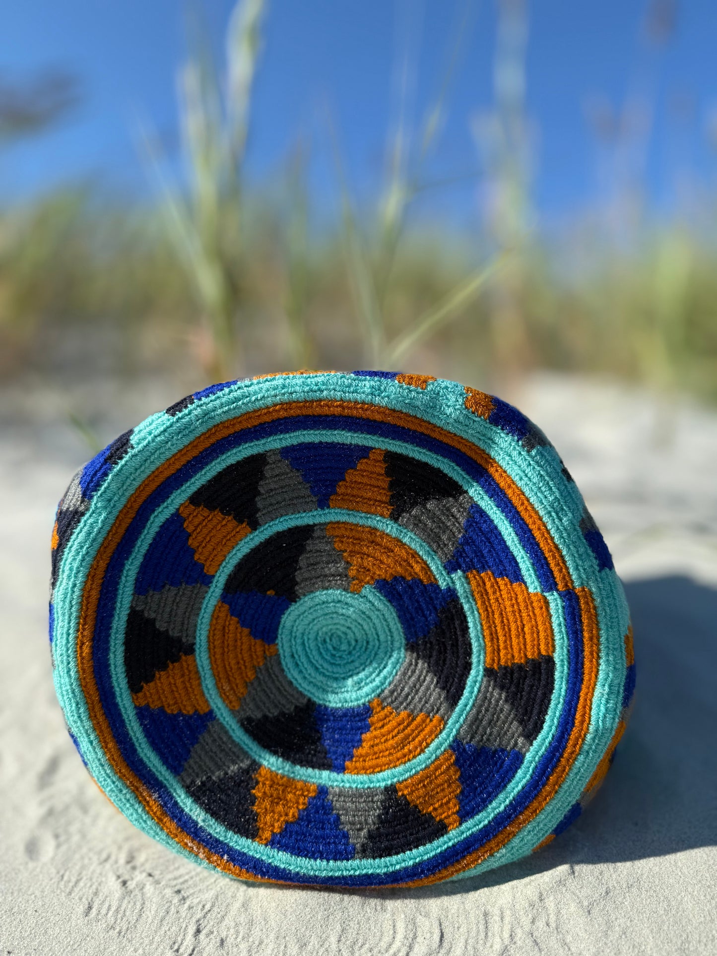 AUTHENTIC Exclusive HANDMADE Wayuu Mochila/ bag. Collection 100% handmade