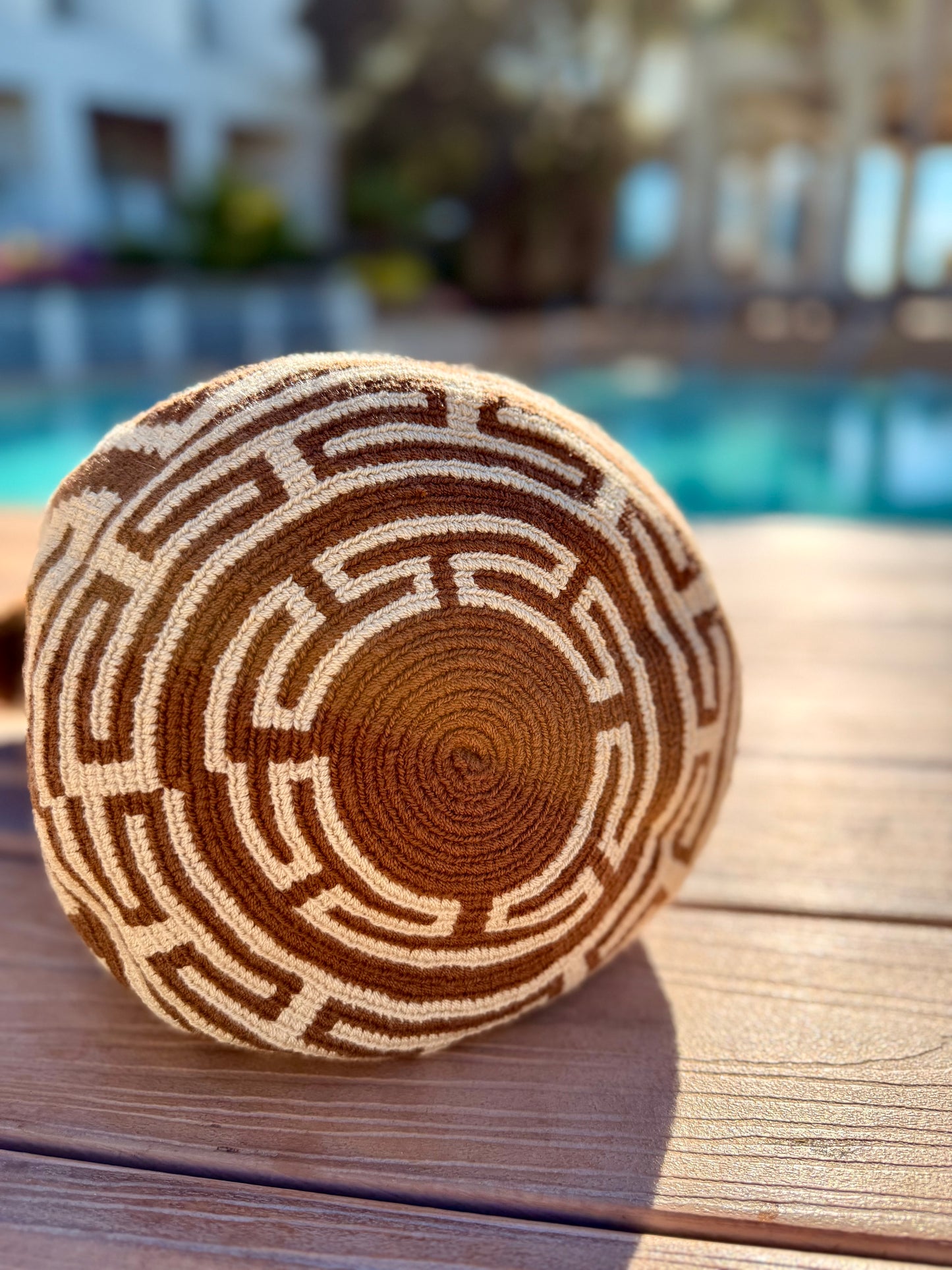 AUTHENTIC EXCLUSIVE WAYUU handmade MOCHILA/bag neutral with design. 100% Handmade