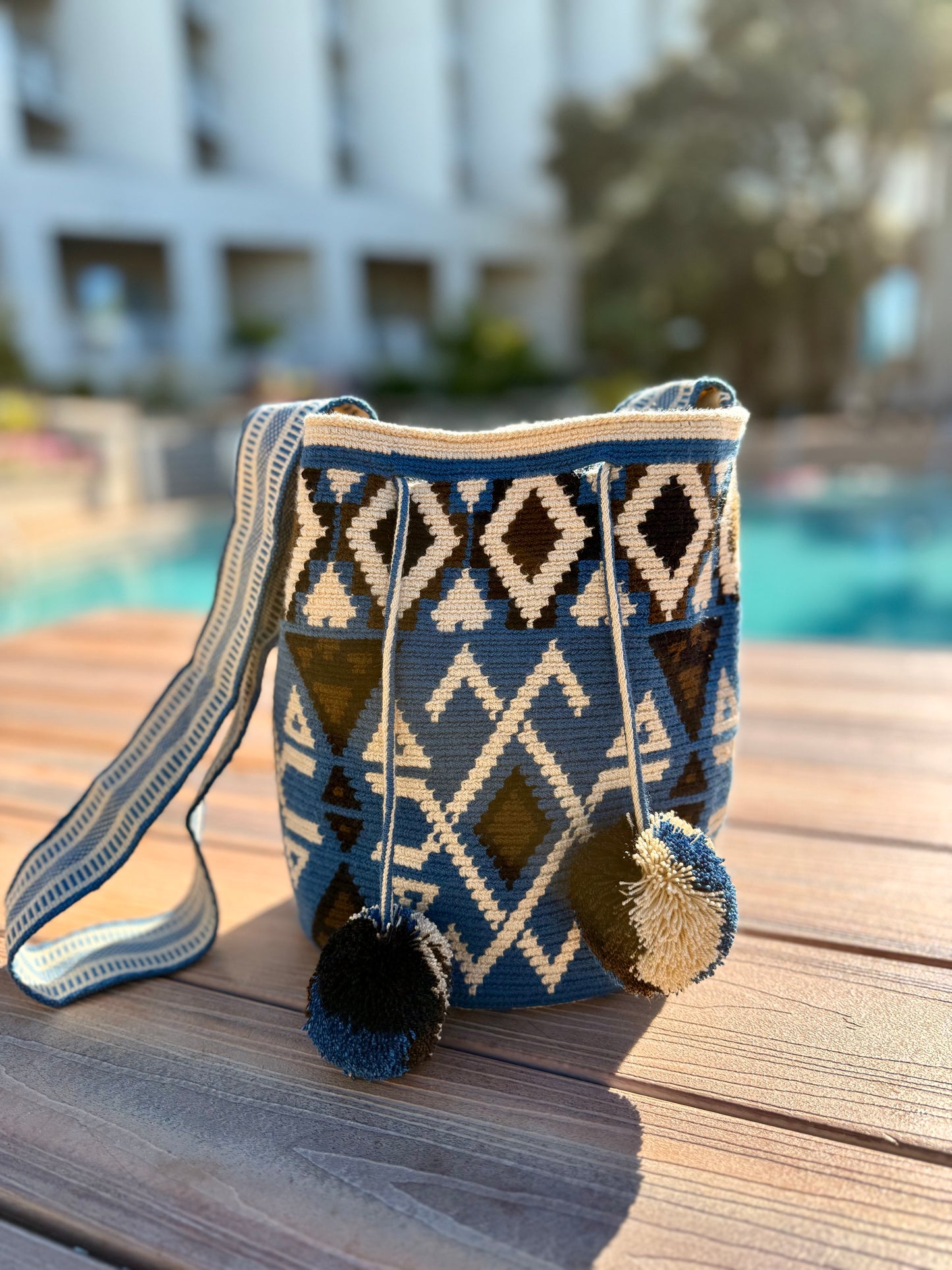 AUTHENTIC EXCLUSIVE handmade WAYUU MOCHILA/bag