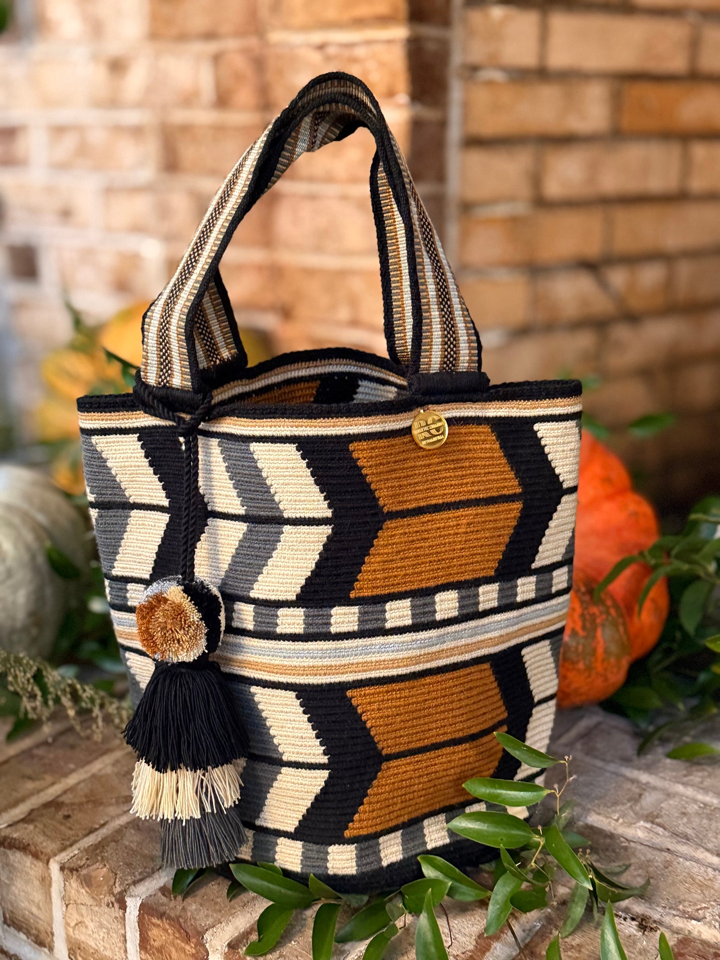 AUTHENTIC EXCLUSIVE Handmade WAYUU MOCHILON/ BAG.