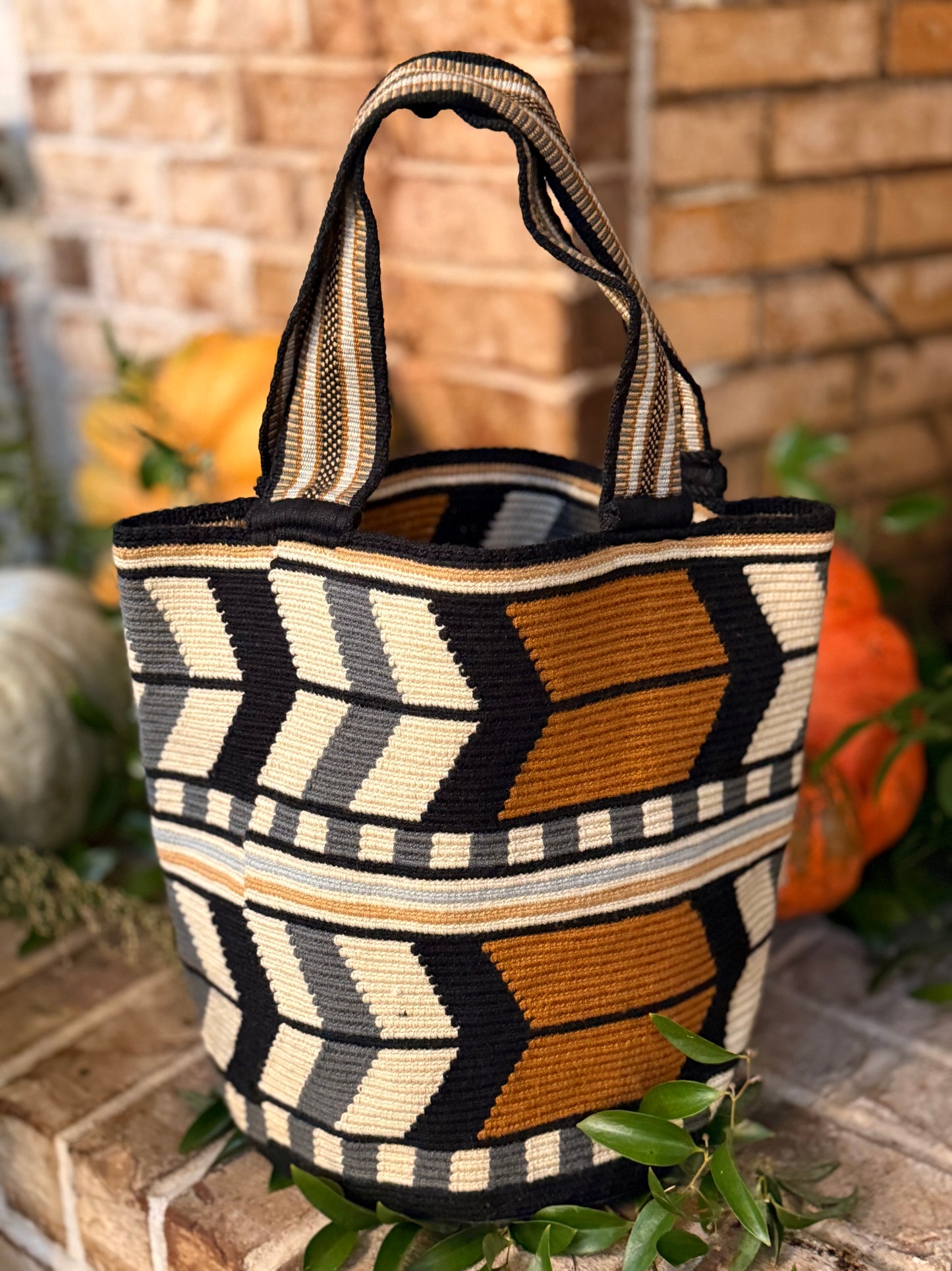 AUTHENTIC EXCLUSIVE Handmade WAYUU MOCHILON/ BAG.