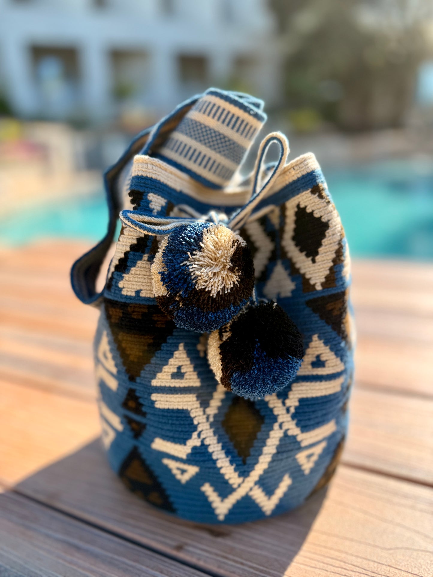 AUTHENTIC EXCLUSIVE handmade WAYUU MOCHILA/bag