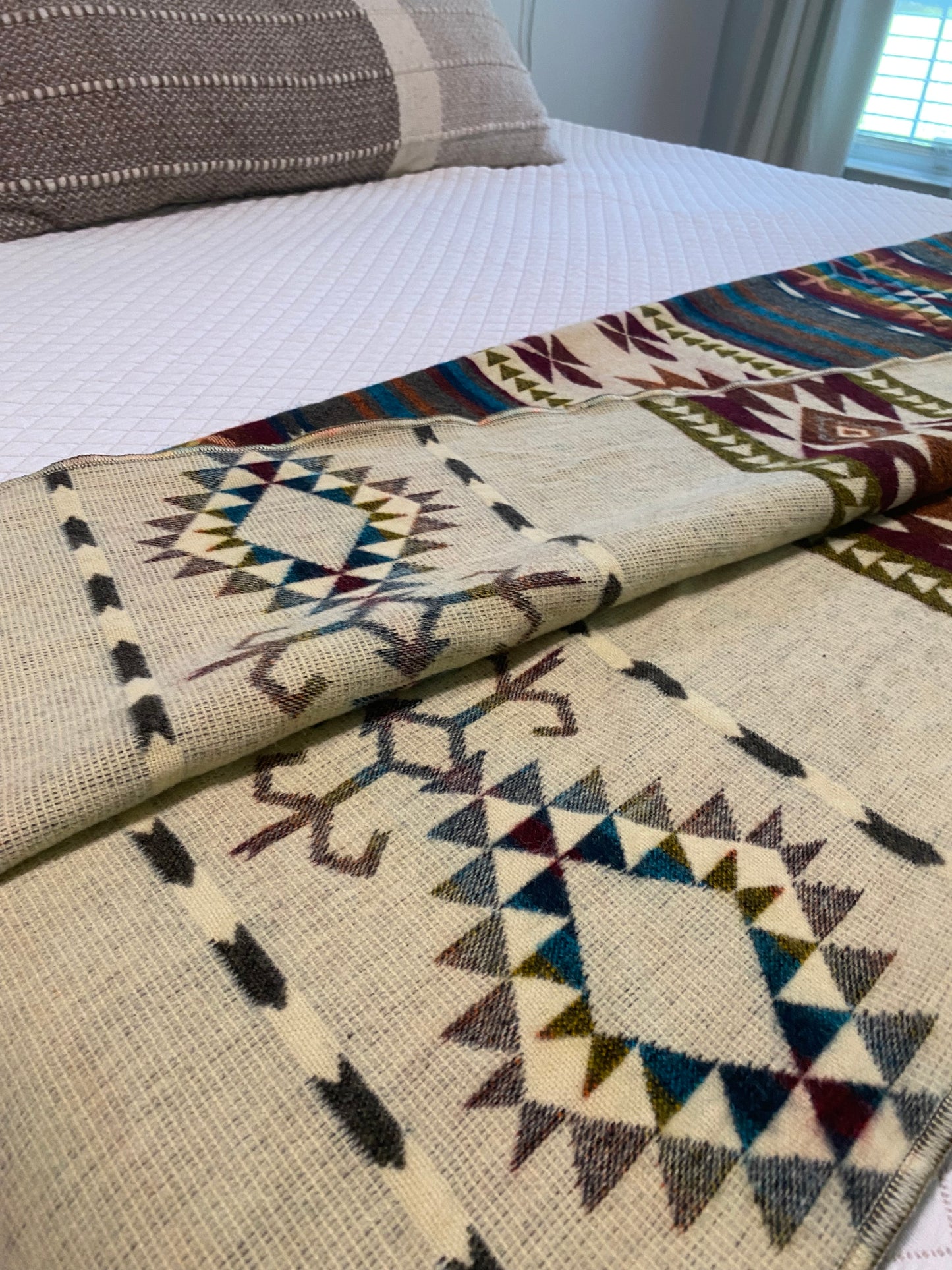 EXCLUSIVE HANDMADE ALPACA BLANKET-QUEEN SIZE #22