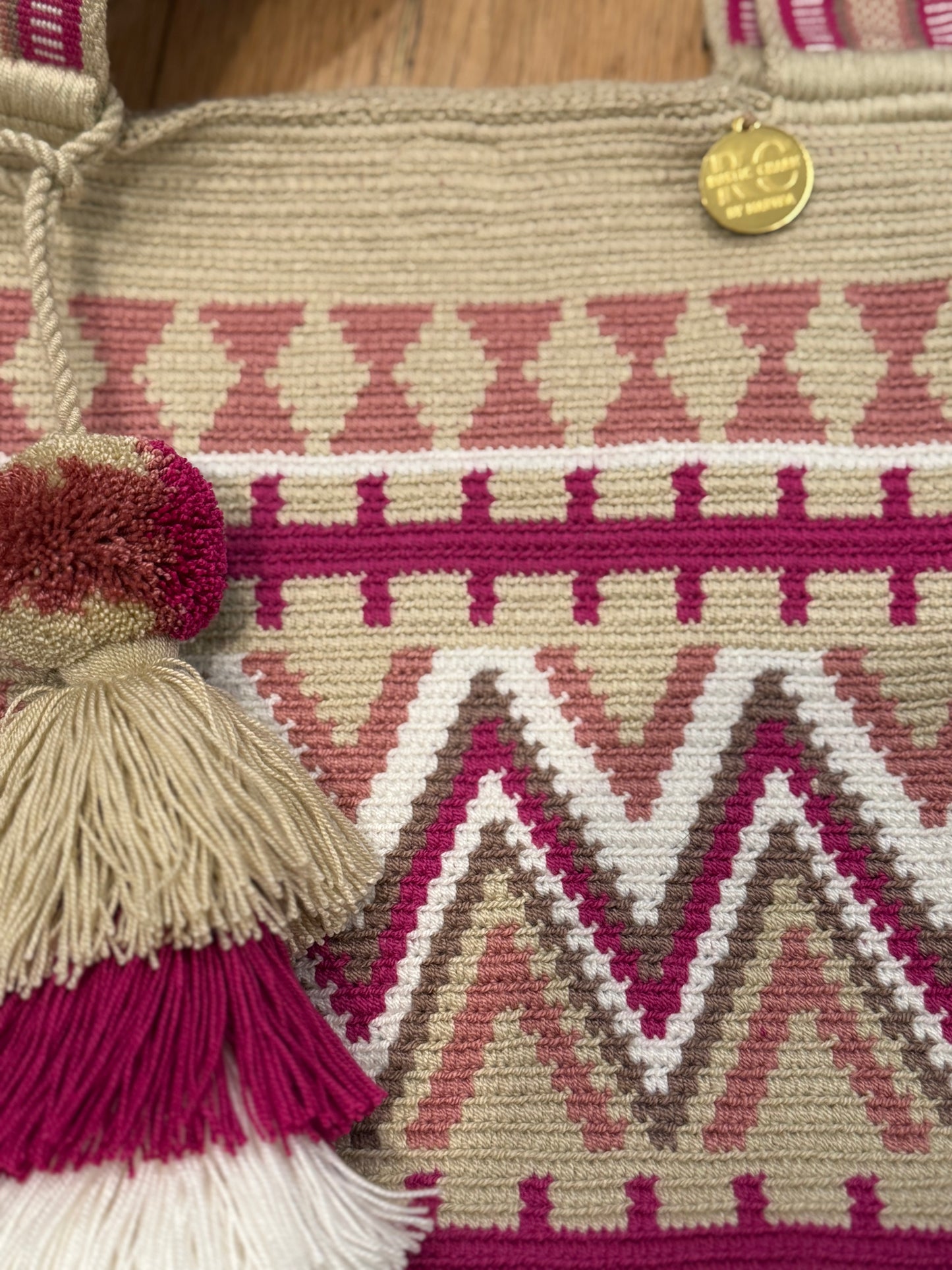 AUTHENTIC EXCLUSIVE Handmade WAYUU MOCHILON/ BAG.