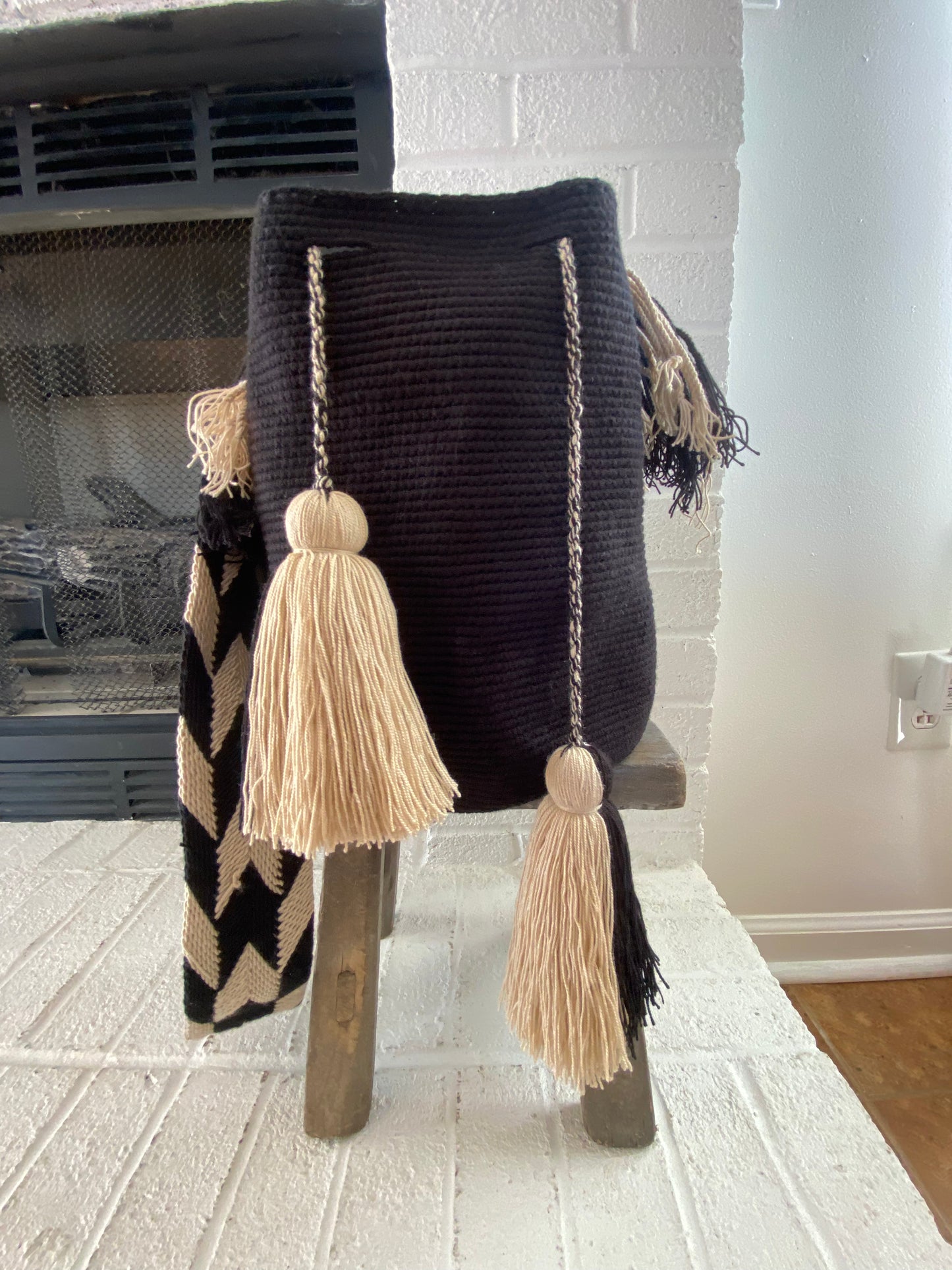 AUTHENTIC Large WAYUU MOCHILA/bag Handmade 2