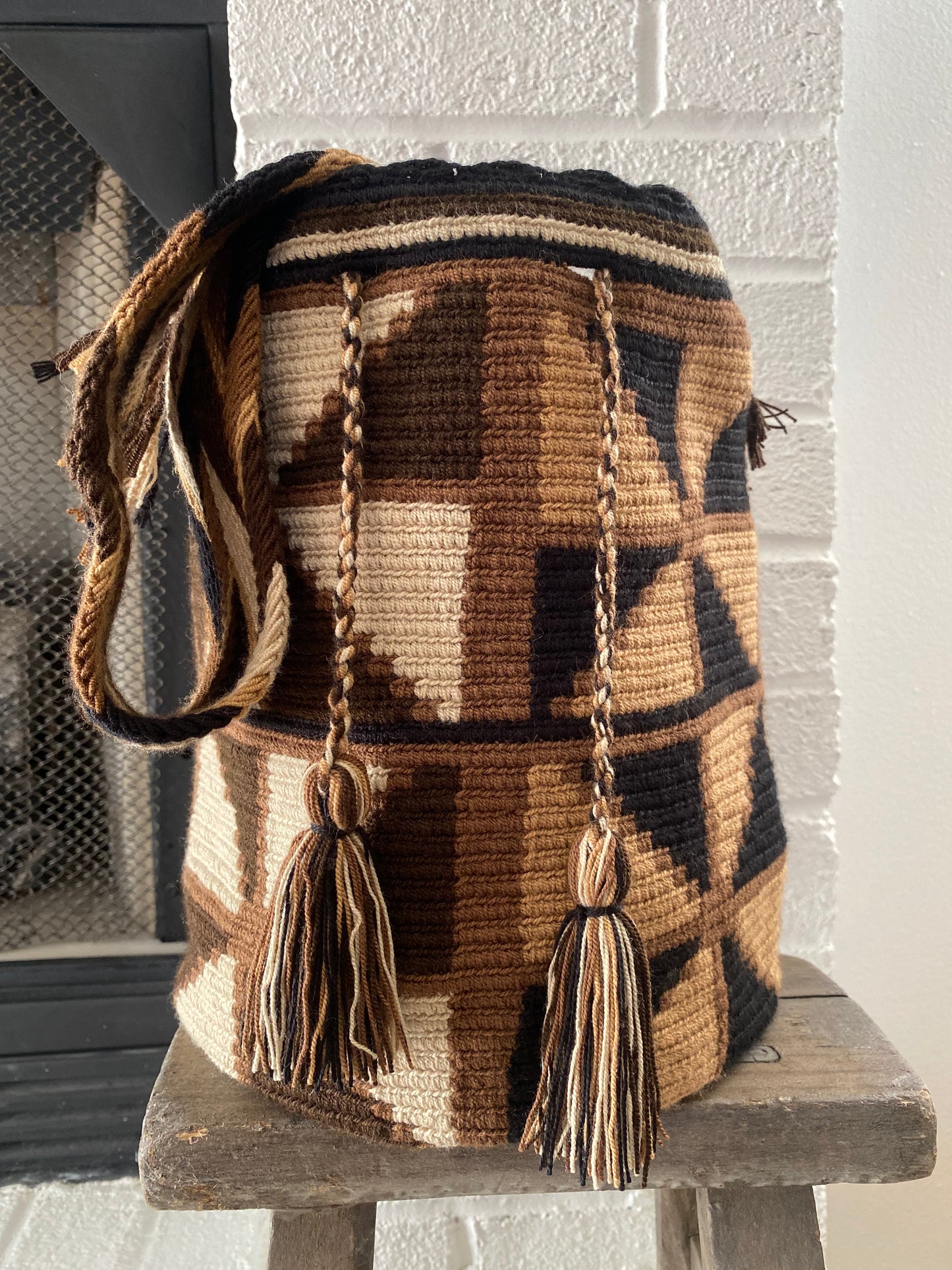 AUTHENTIC Large WAYUU MOCHILA/bag Handmade 4