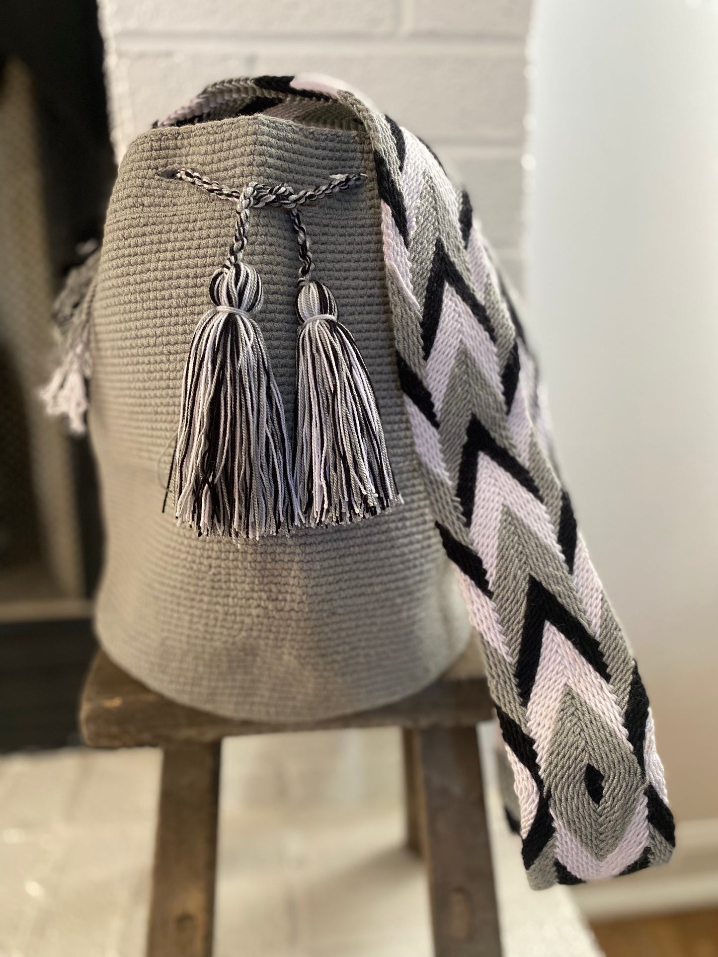 AUTHENTIC Large WAYUU MOCHILA/bag Handmade 6