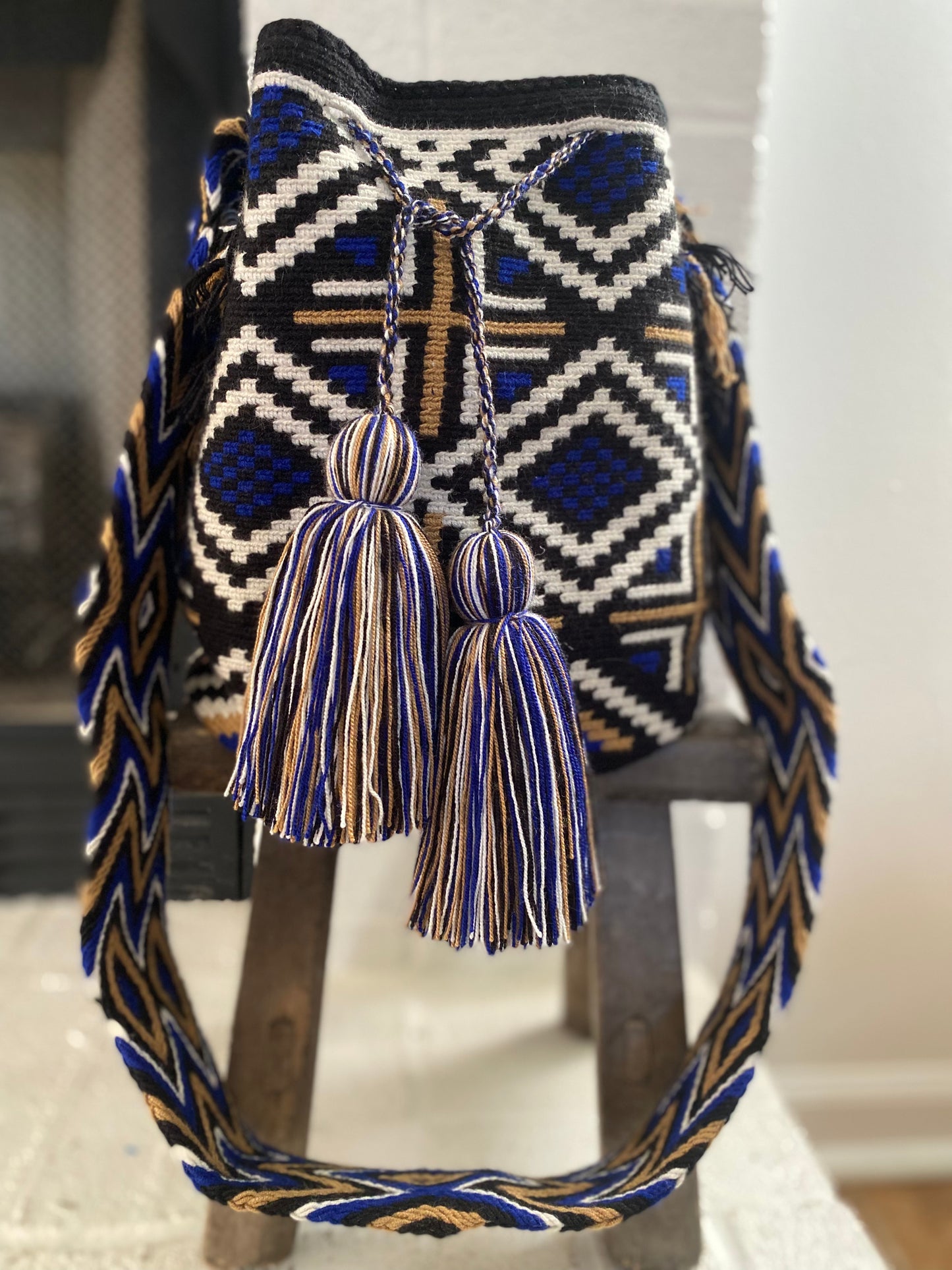 AUTHENTIC Large WAYUU MOCHILA/bag Handmade 7