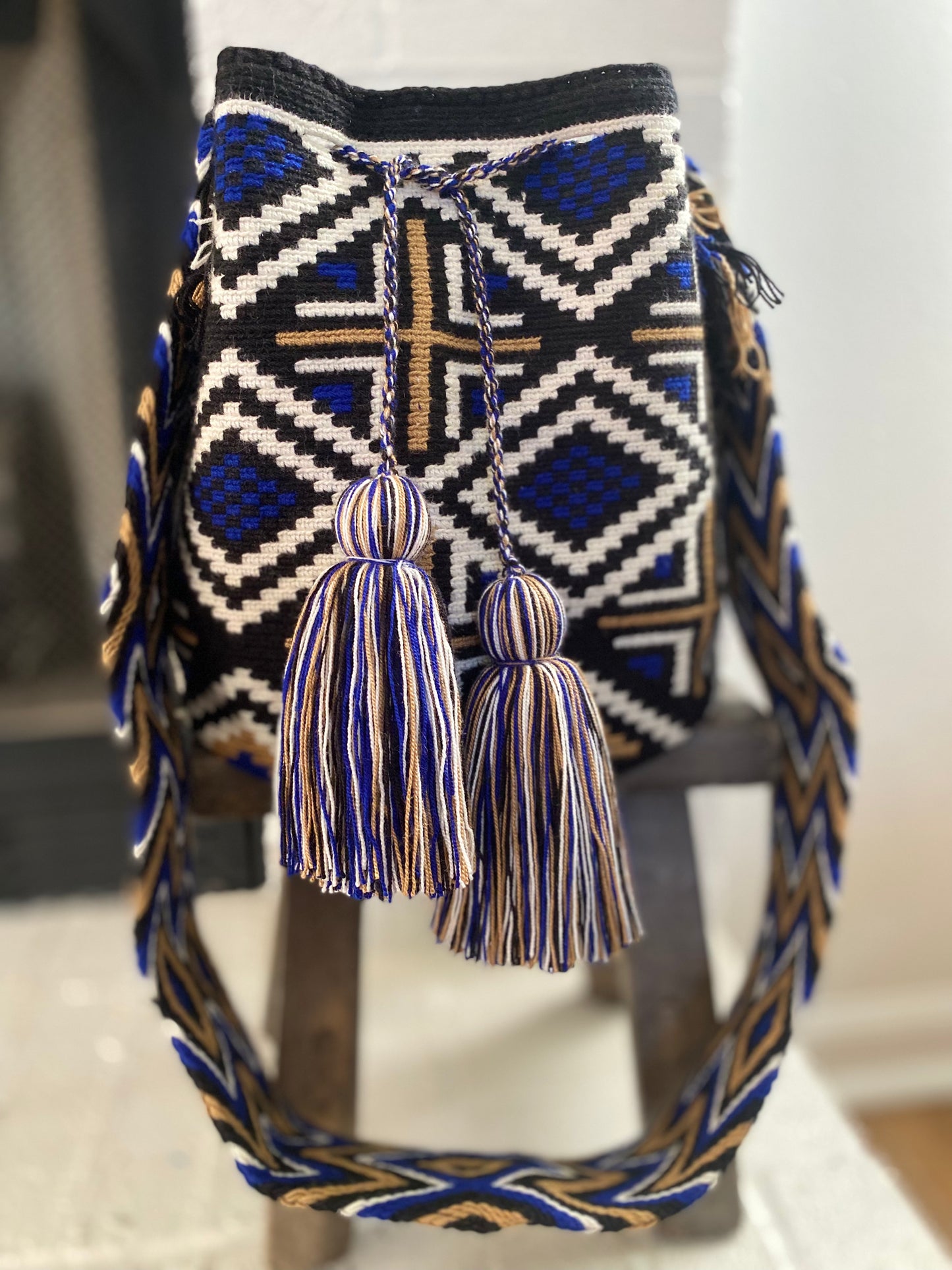 AUTHENTIC Large WAYUU MOCHILA/bag Handmade 7