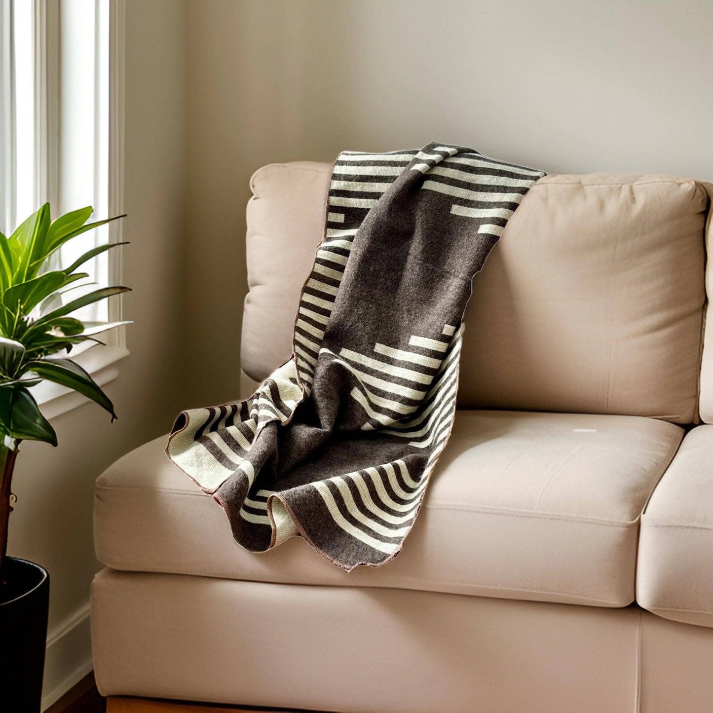 ALPACA WOOL THROW BLANKET