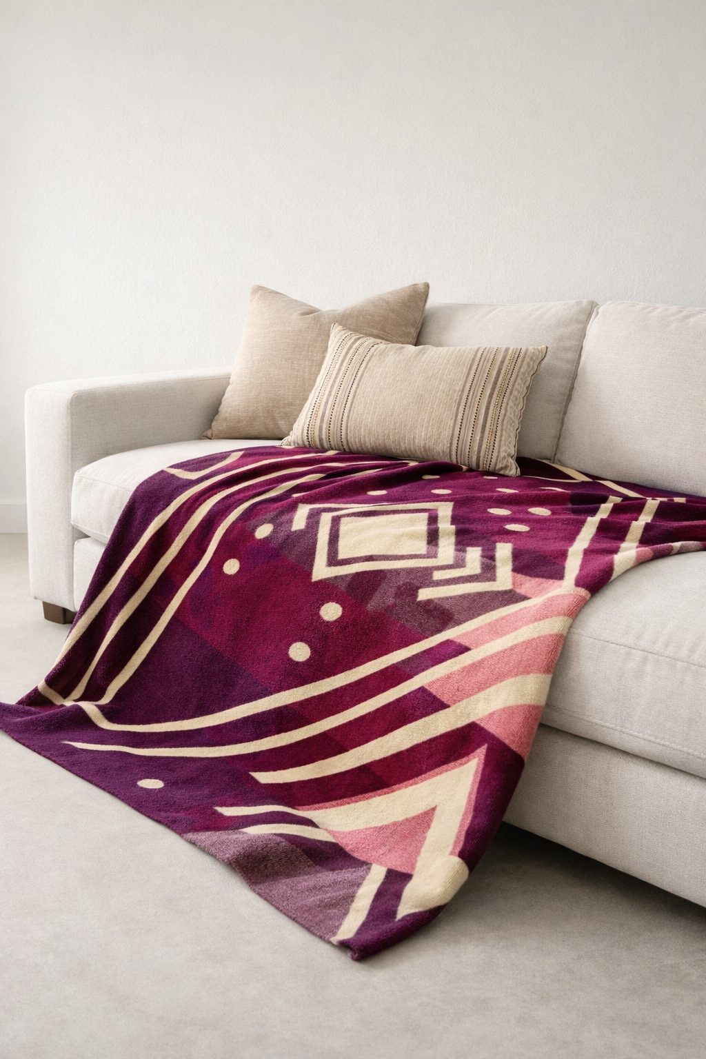 EXCLUSIVE HANDMADE ALPACA BLANKET-QUEEN SIZE.