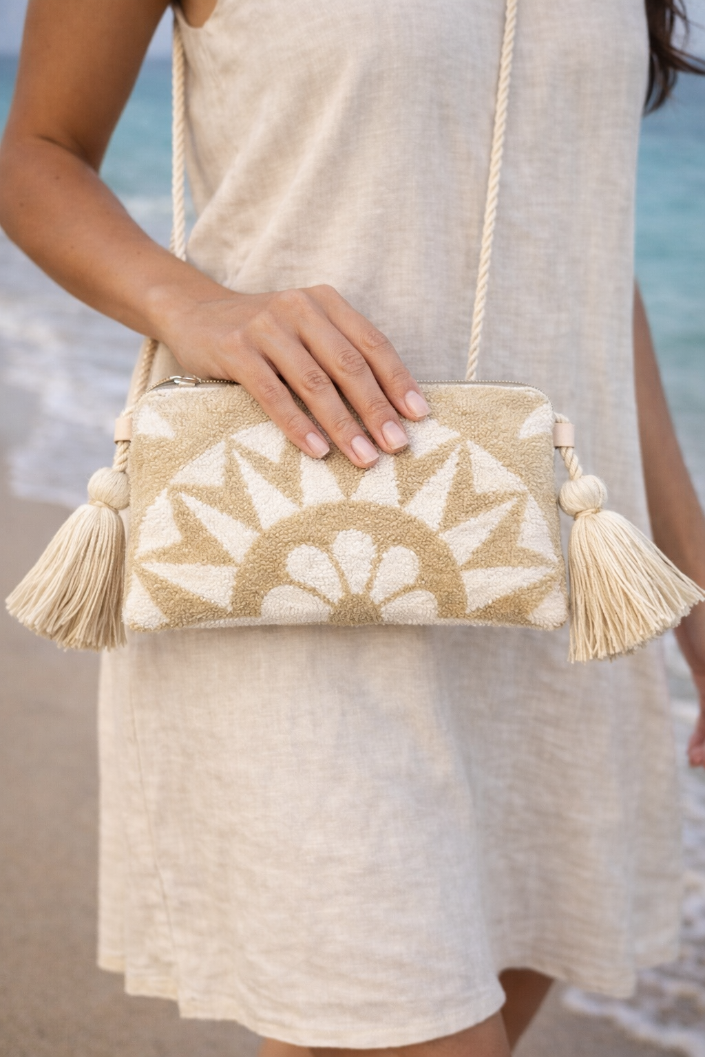 WAYUU Tapizada (Punch needle) Crossbody Bag Handmade