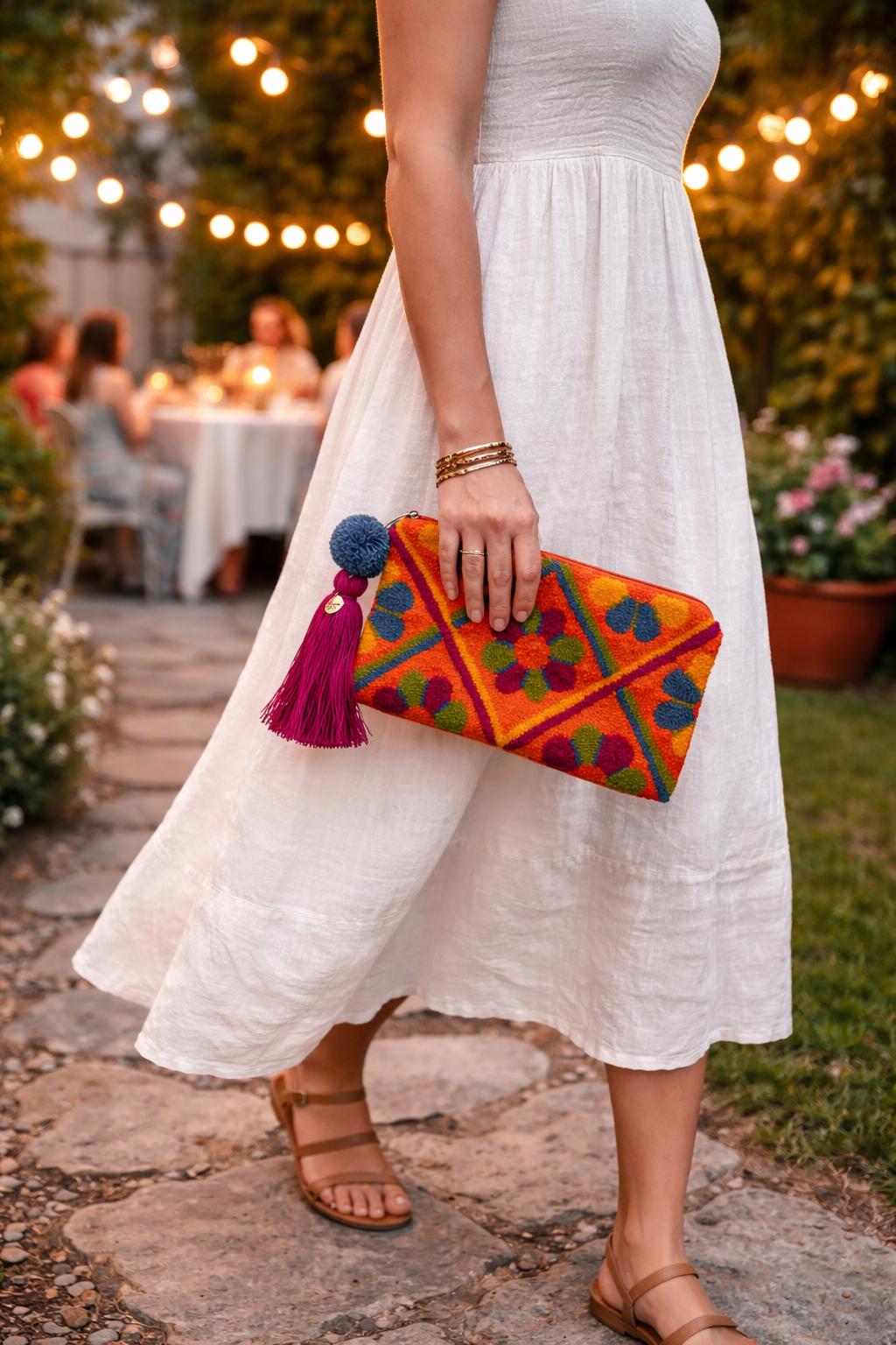 WAYUU Needle Punch Clutch