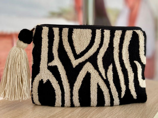 WAYUU Needle Punch Clutch 7