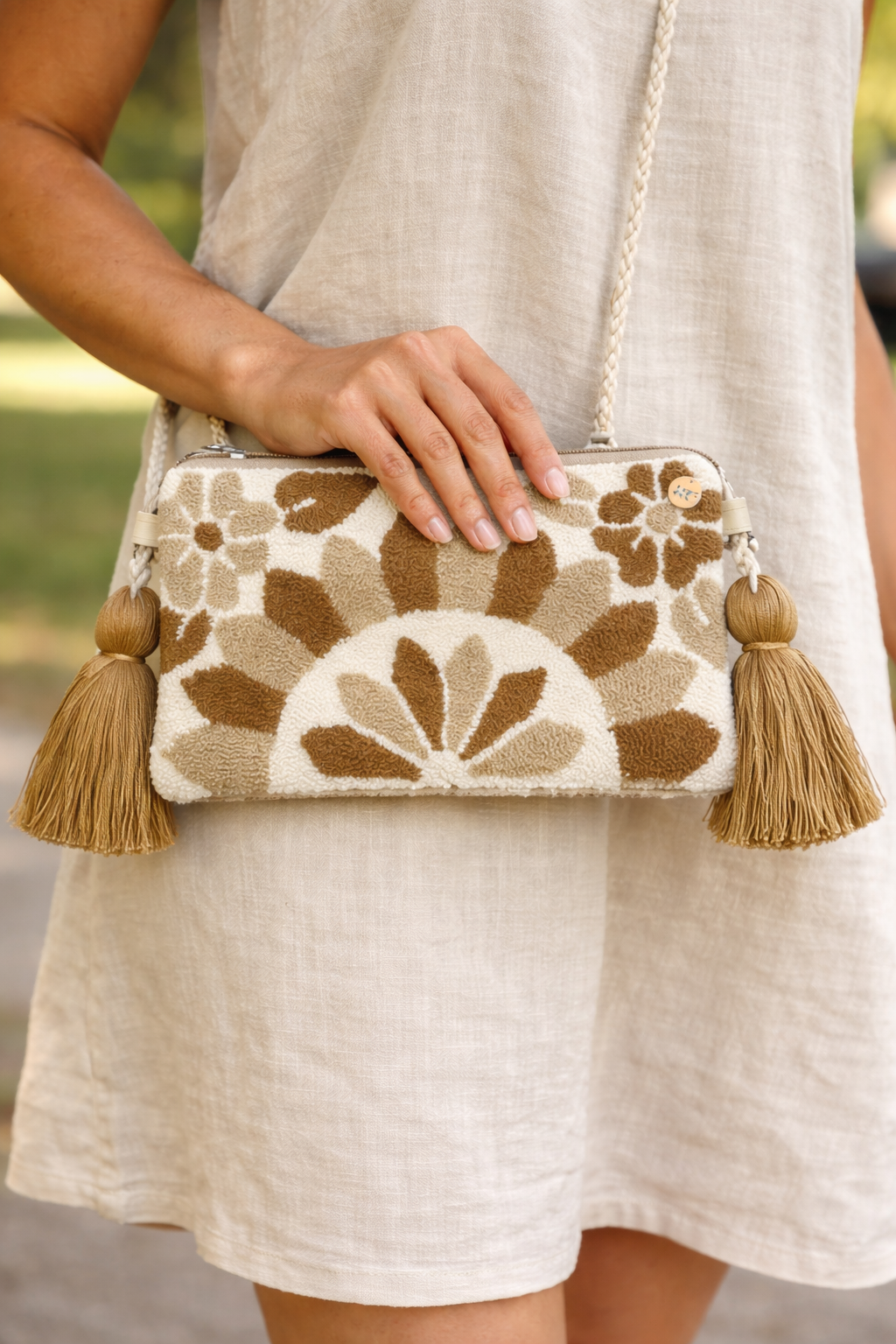 WAYUU TAPIZADA- Punch Needle SHOULDER/ Crossbody Bag Handmade