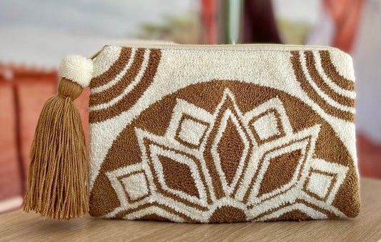 WAYUU Needle Punch Clutch 5
