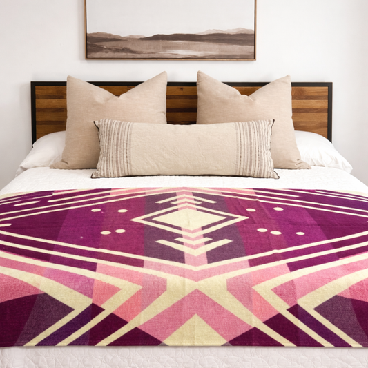 EXCLUSIVE HANDMADE ALPACA BLANKET-QUEEN SIZE.