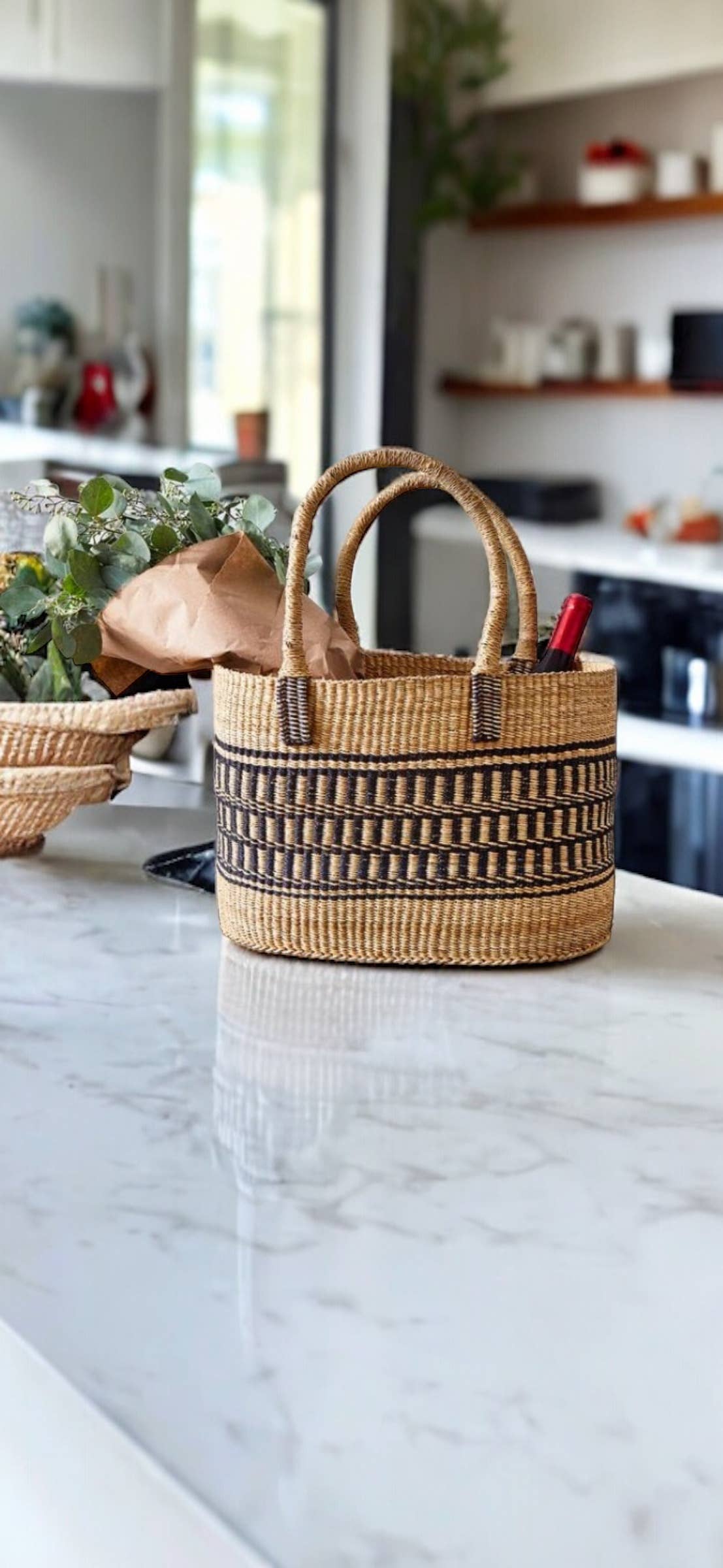 Vea Heavy Duty African Basket - Ghana Bolga - Shopping Natur: Leather Handles / Large W: 13" x 10" Tall