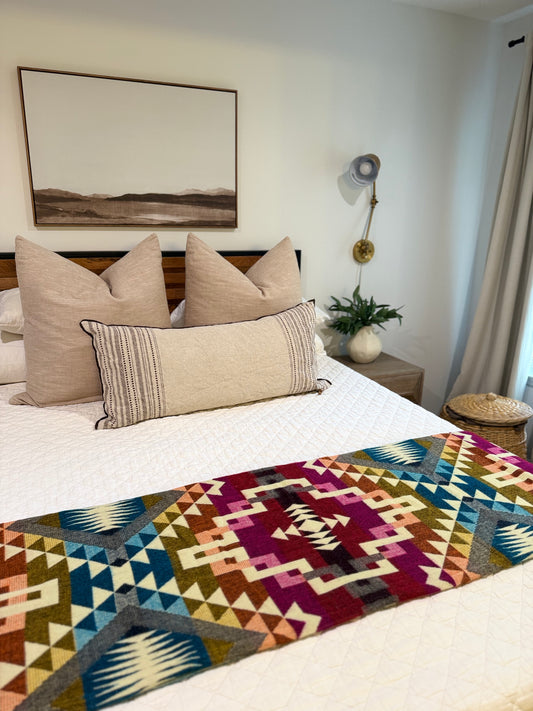 EXCLUSIVE HANDMADE ALPACA BLANKET- Queen size.