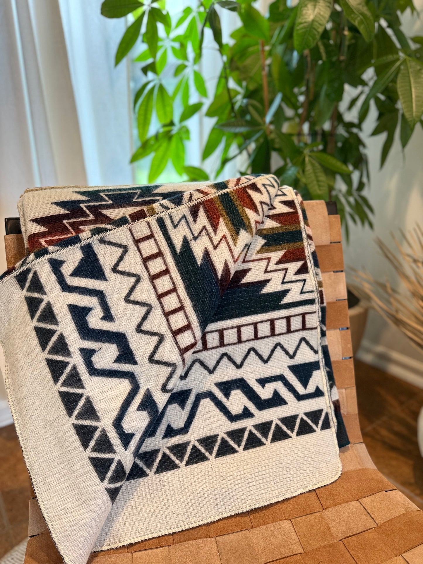 EXCLUSIVE - ALPACA BLANKET 5