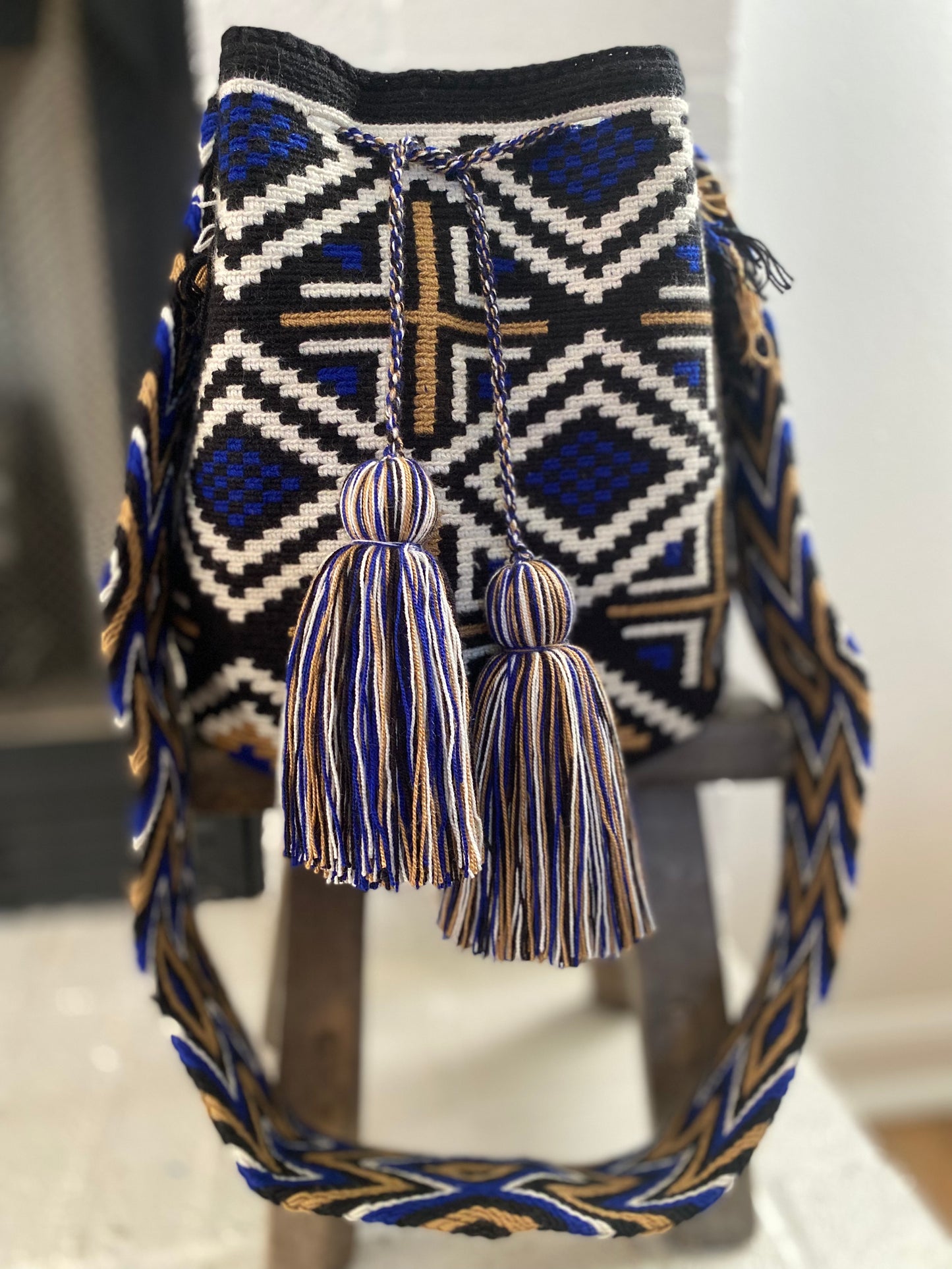 AUTHENTIC Large WAYUU MOCHILA/bag Handmade 7