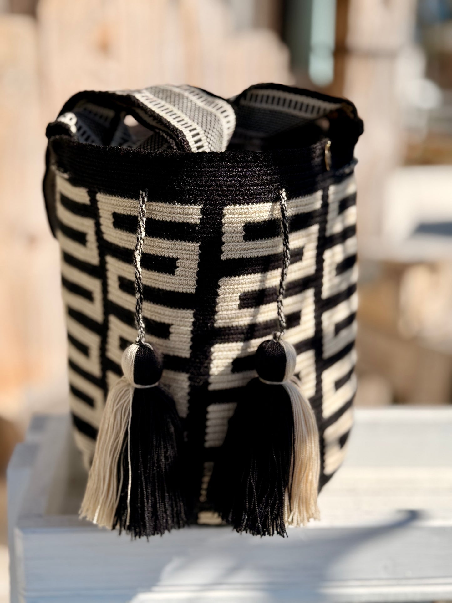 Authentic Exclusive HANDMADE Wayuu Mochila/ bag 1