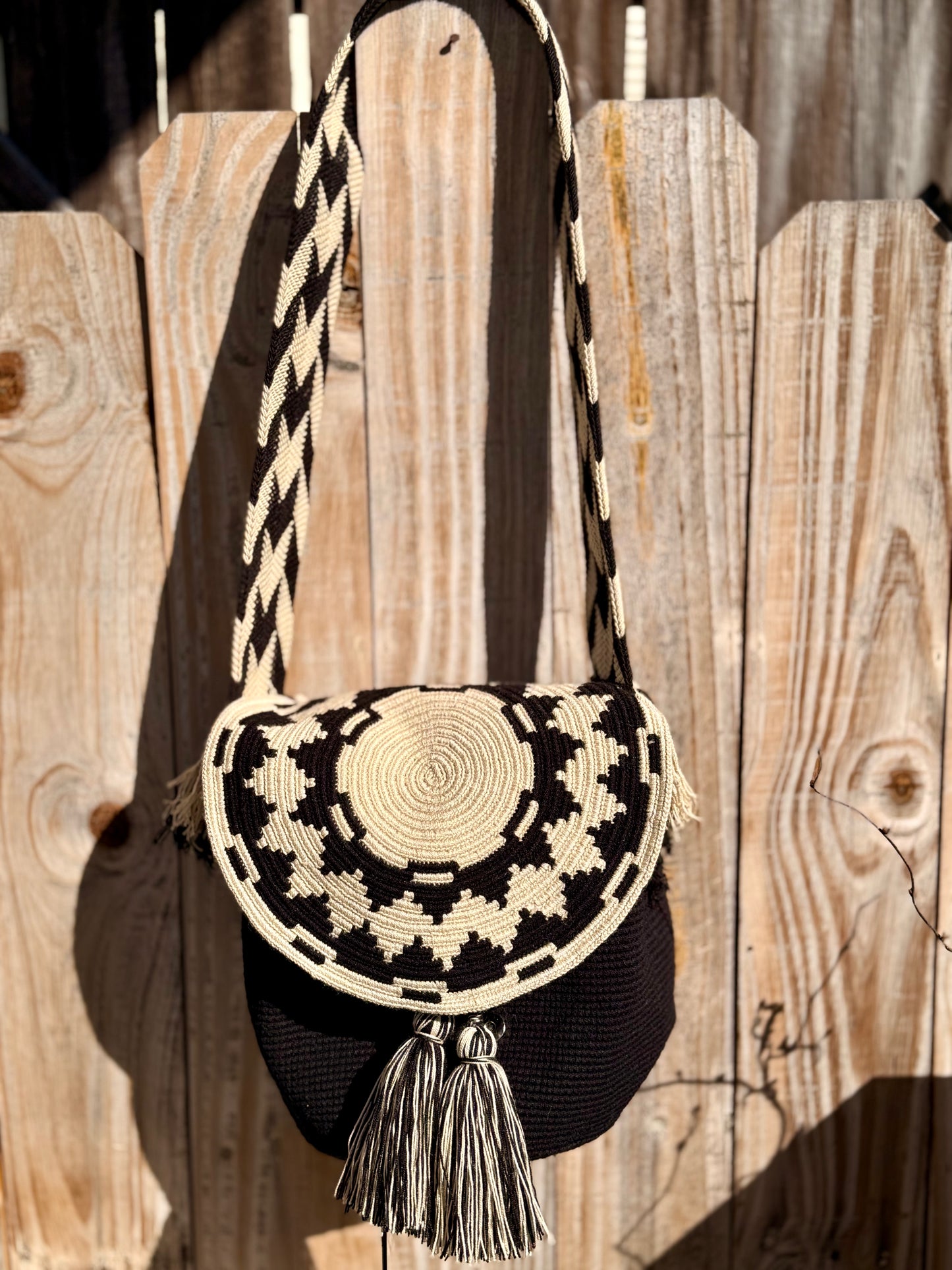 Authentic Exclusive HANDMADE Wayuu Mochila with tapa/ bag 3